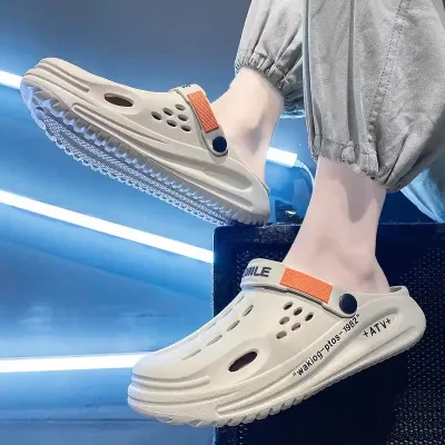 BREATHABLE BEACH SLIPPERS GREY